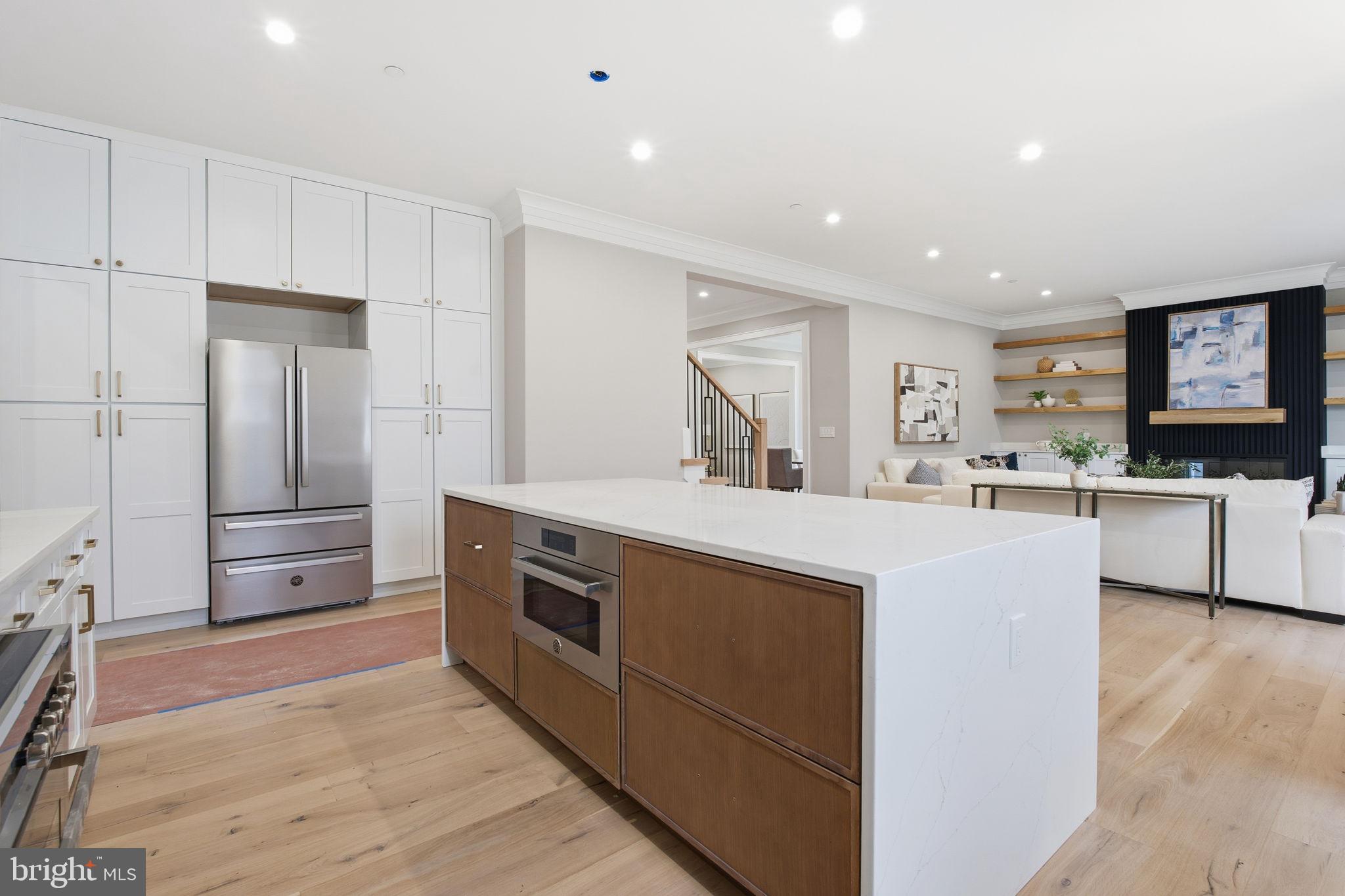 ROCK CREEK PALISADES - Residential