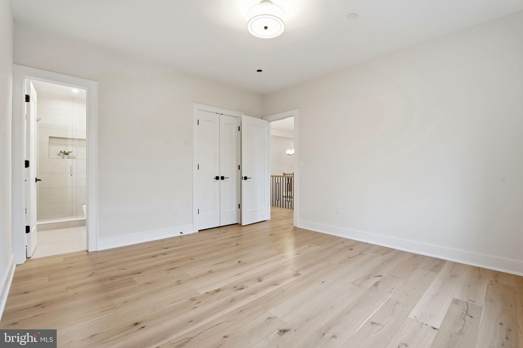 ROCK CREEK PALISADES - Residential