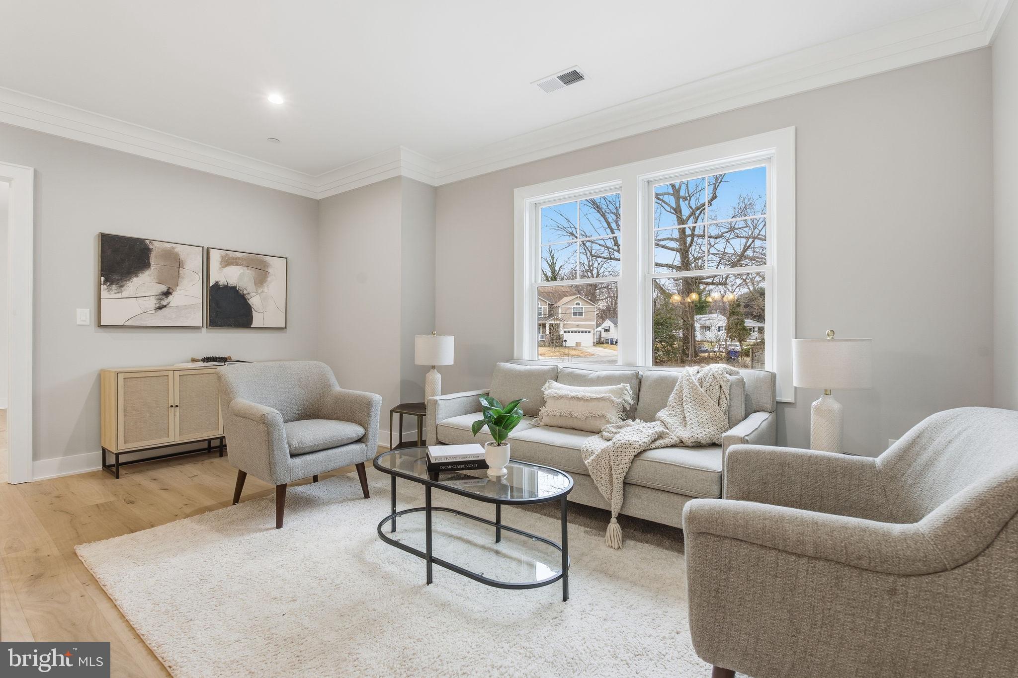 3835 LAWRENCE AVENUE