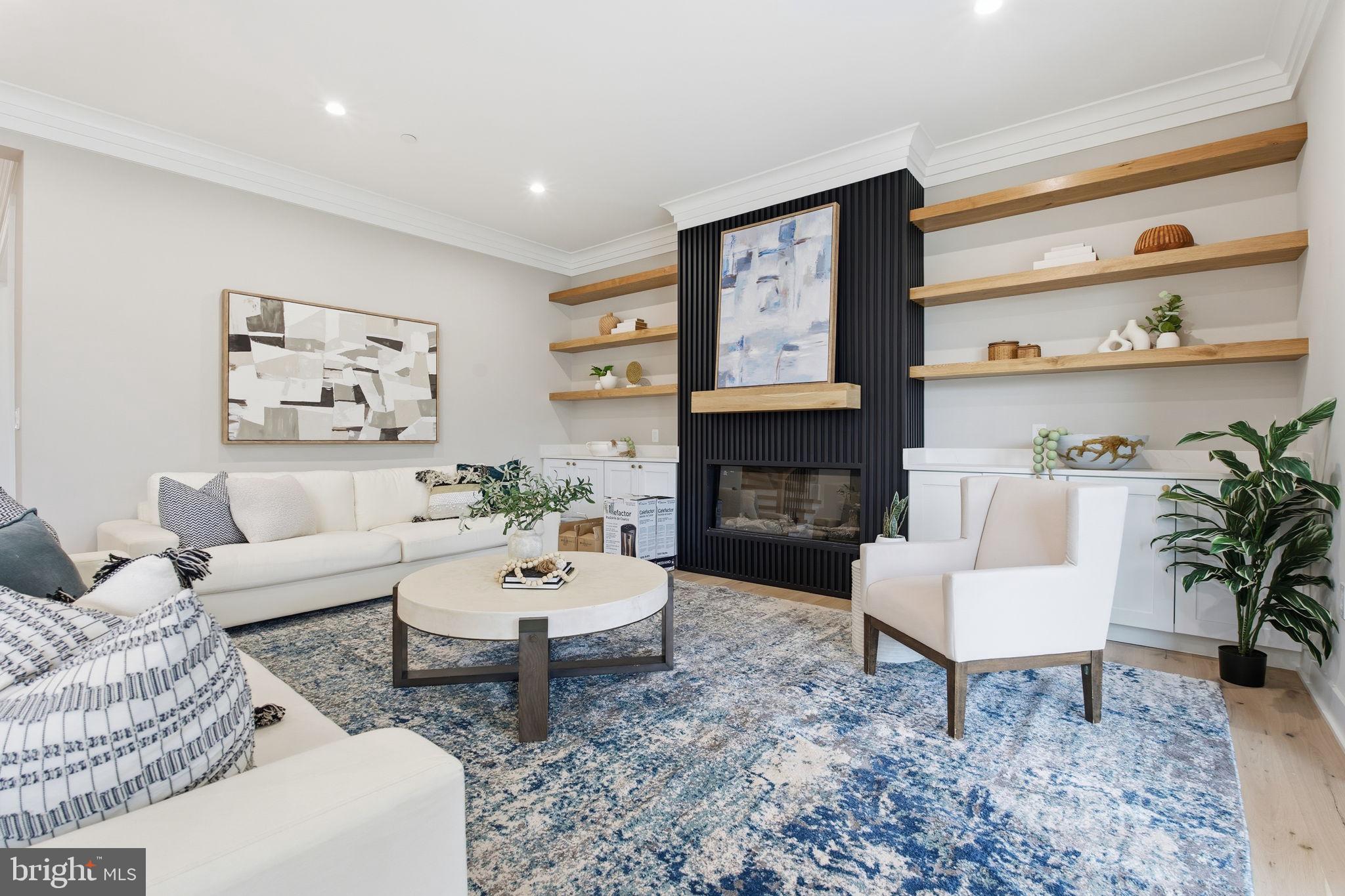 ROCK CREEK PALISADES - Residential