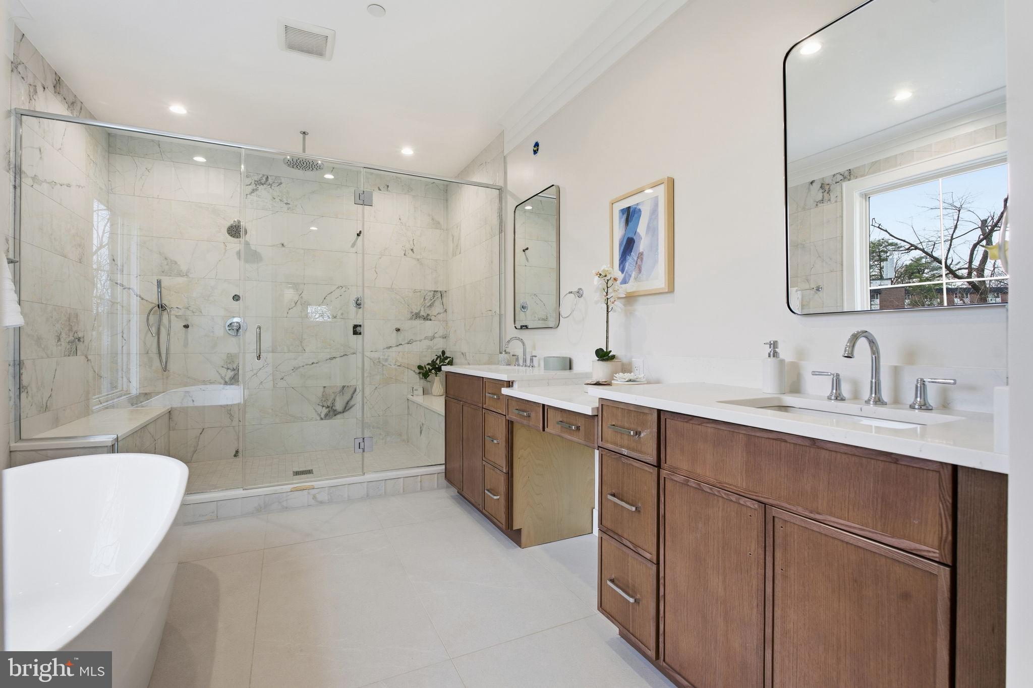 ROCK CREEK PALISADES - Residential