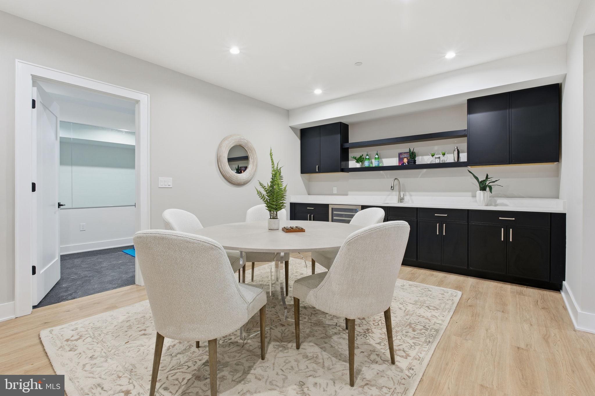 ROCK CREEK PALISADES - Residential