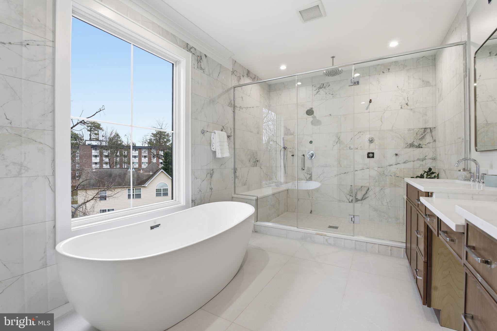 ROCK CREEK PALISADES - Residential