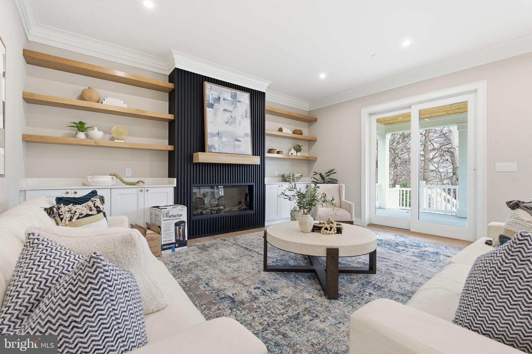 ROCK CREEK PALISADES - Residential