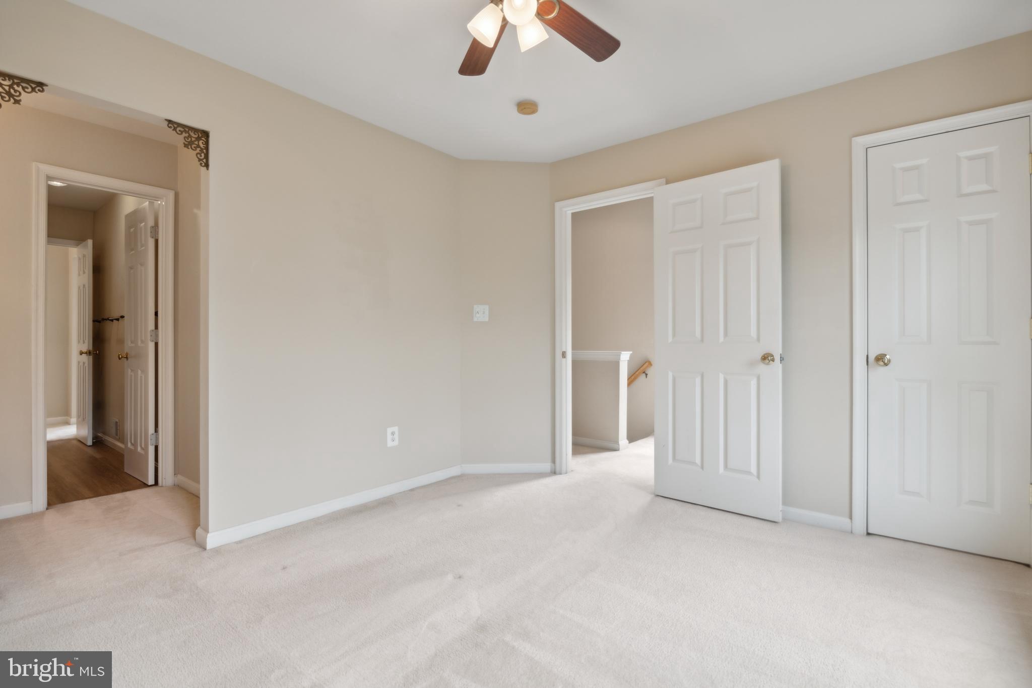 SOUTH RIDING - Residential