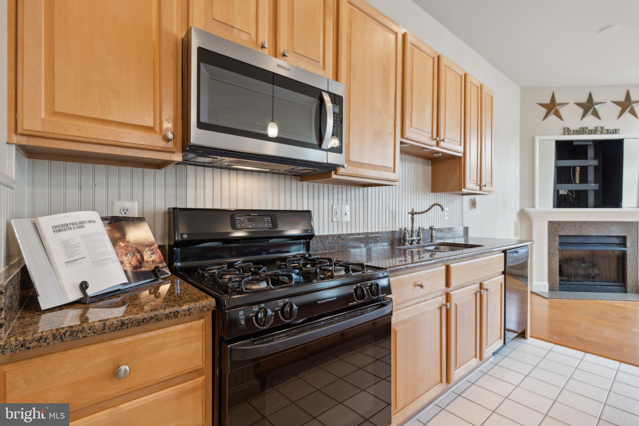 SOUTH RIDING - Residential