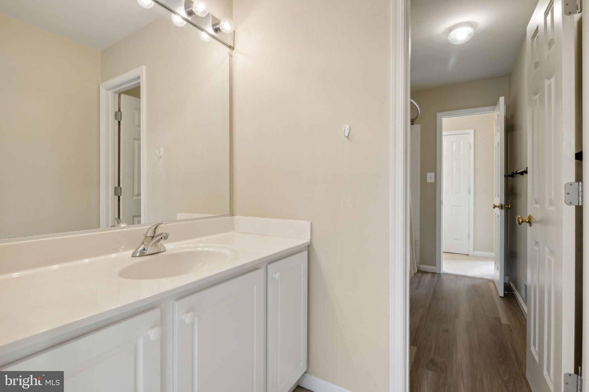 SOUTH RIDING - Residential