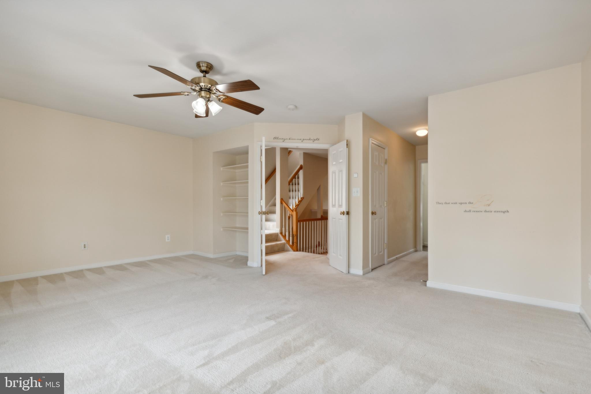 SOUTH RIDING - Residential