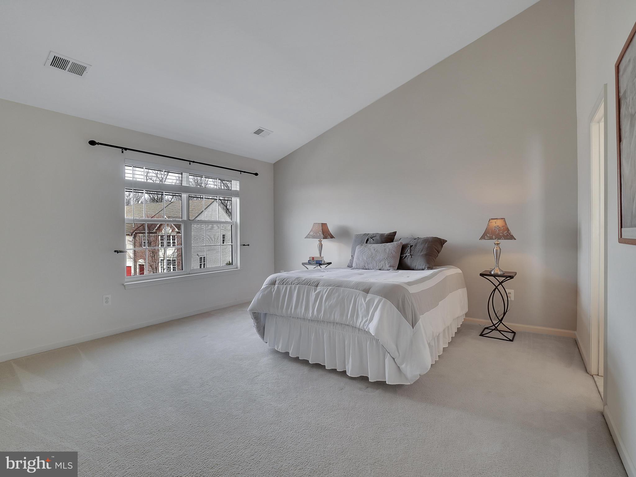 URBANA HIGHLANDS - Residential