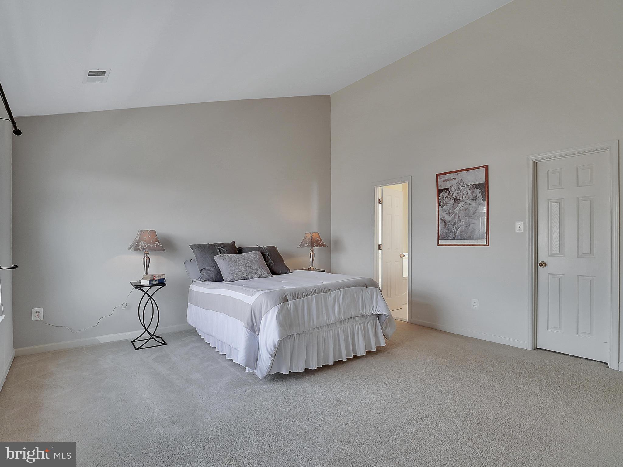 URBANA HIGHLANDS - Residential