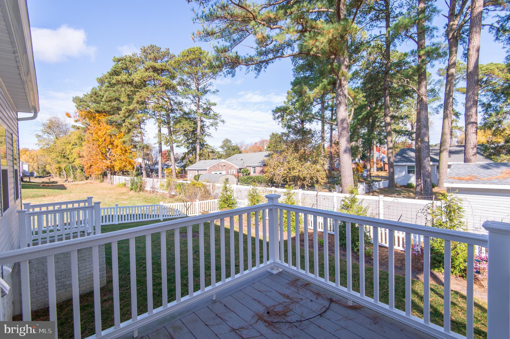 LONG BOAT ESTATES - Residential