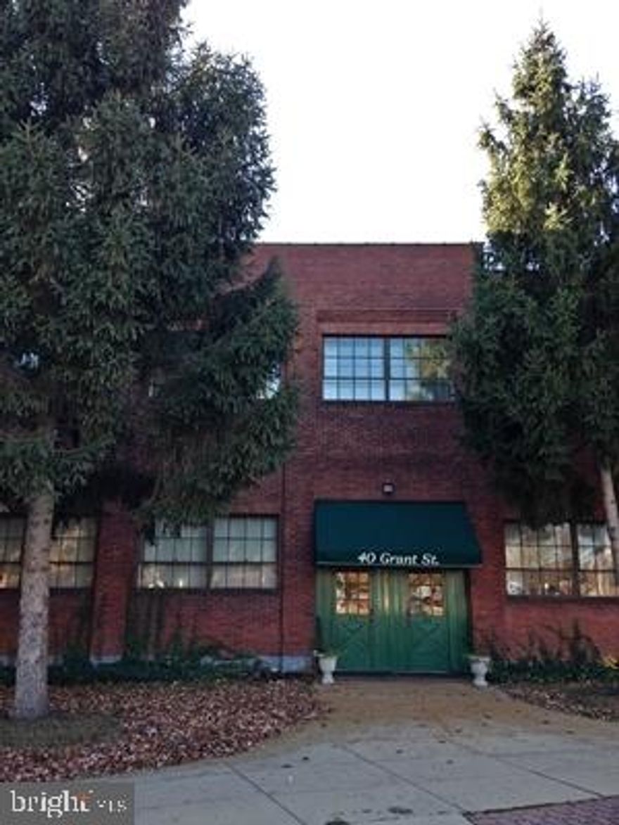 1st floor- 2 bedroom with high ceilings, open kitchen, dining and living area. Kitchen with stove, refrigerator, dishwasher and microwave. Bathroom with tub/shower and vinyl plank flooring throughout. CAC, coin operated laundry on premises. No pets. No smoking indoors.
Reserved outdoor spaces for $25 per month available.