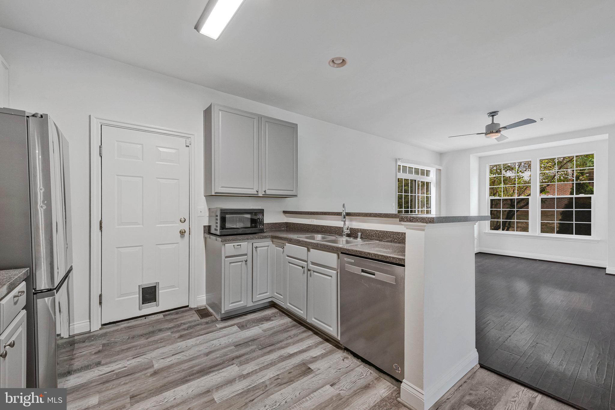 SUMMERFIELD AT RIVER HILL - Residential