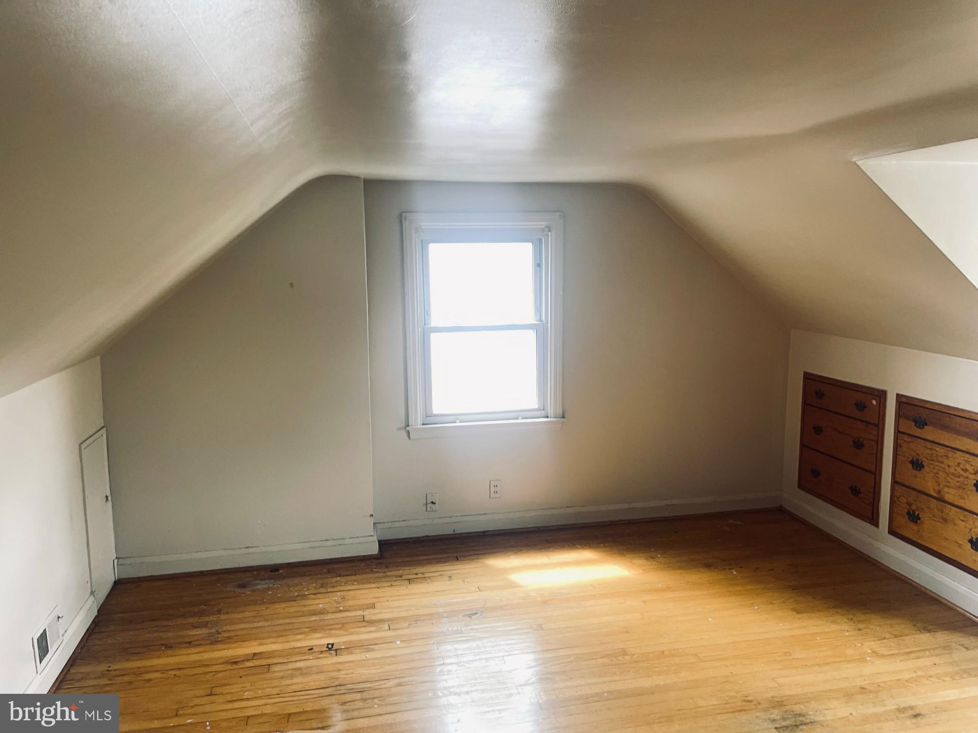 MILFORD GARDENS - Residential