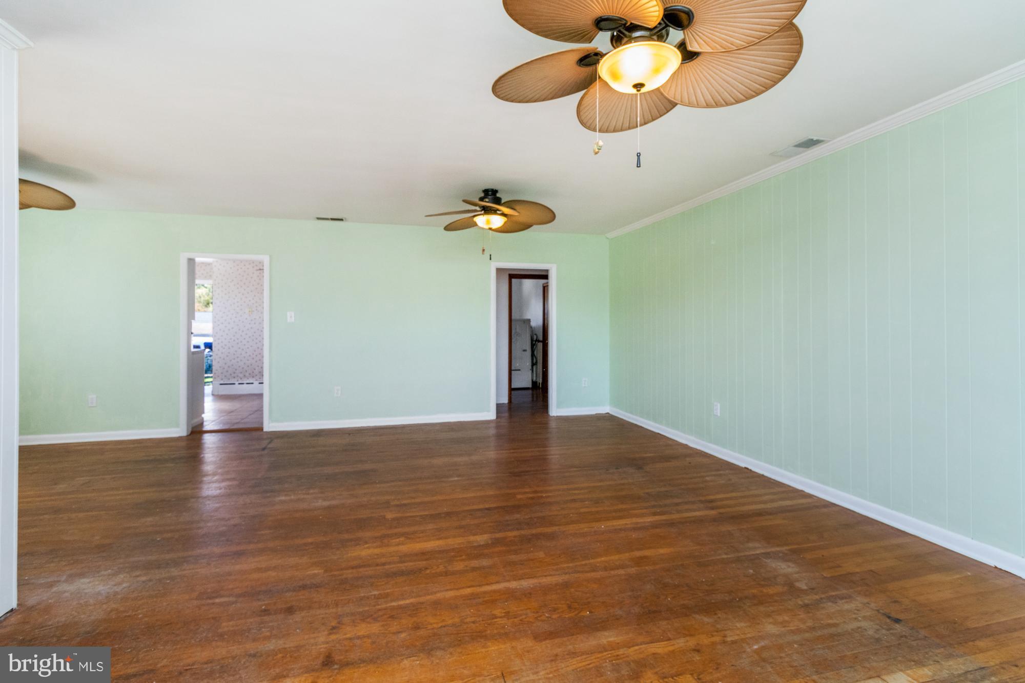 BAUERNSCHMIDT MANOR - Residential Lease