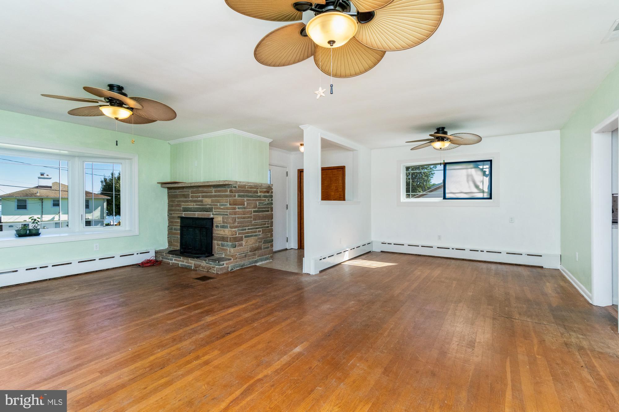 BAUERNSCHMIDT MANOR - Residential Lease