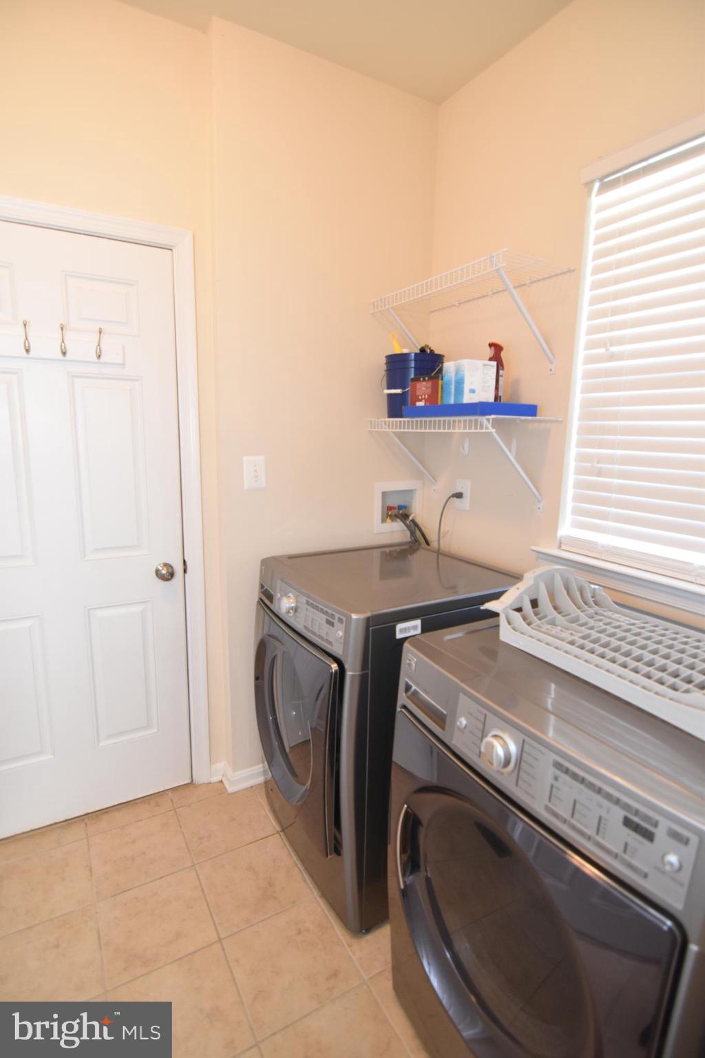 ELIZABETH HILLS PHASE 1 - Residential