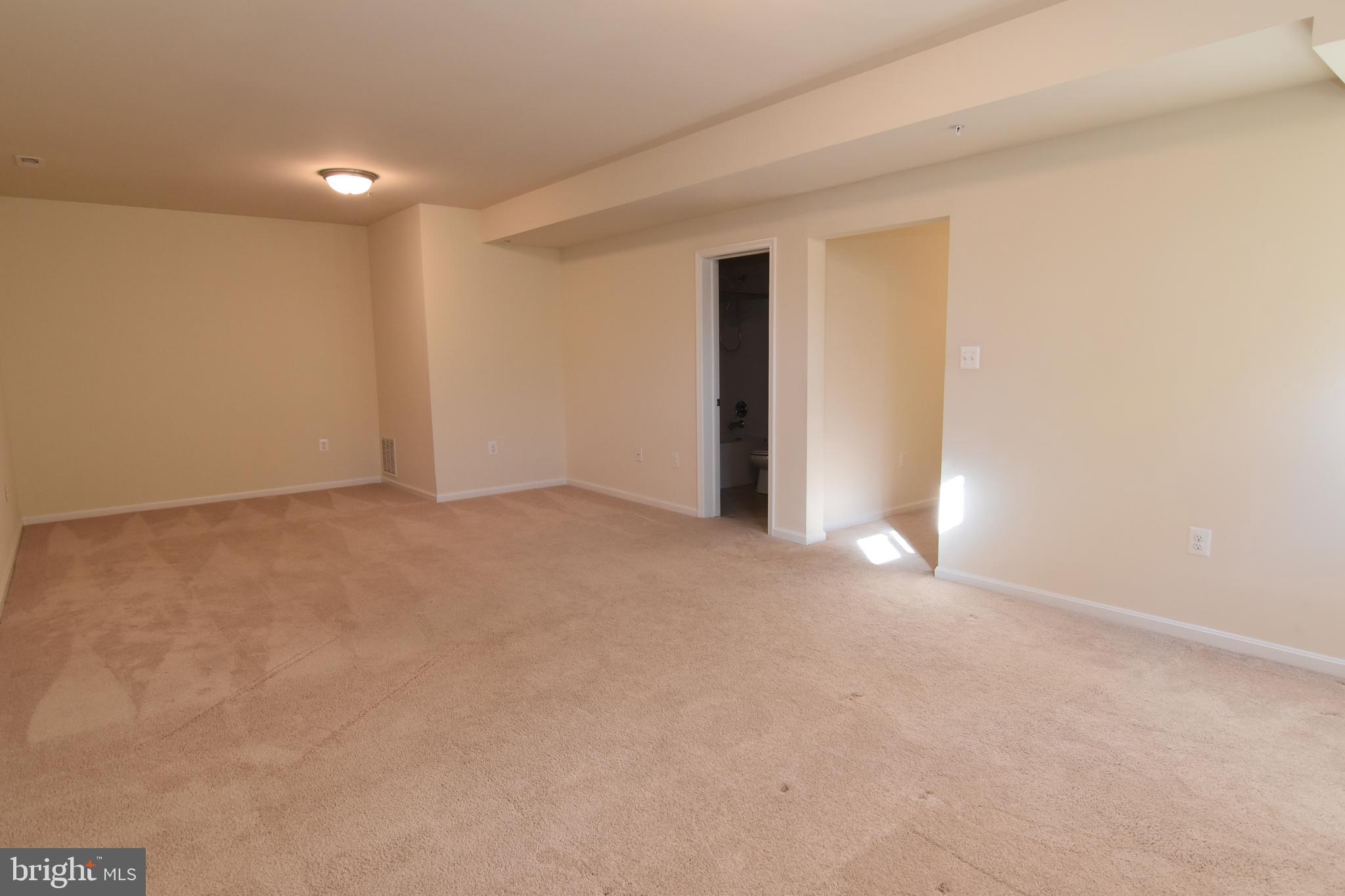 ELIZABETH HILLS PHASE 1 - Residential