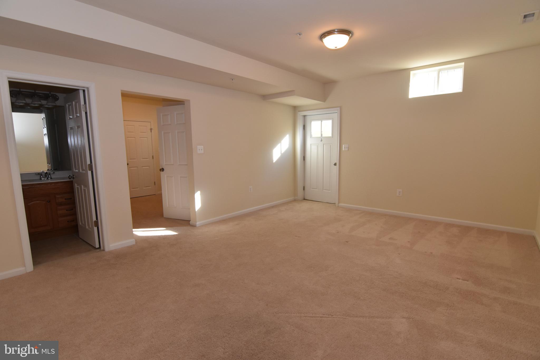 ELIZABETH HILLS PHASE 1 - Residential