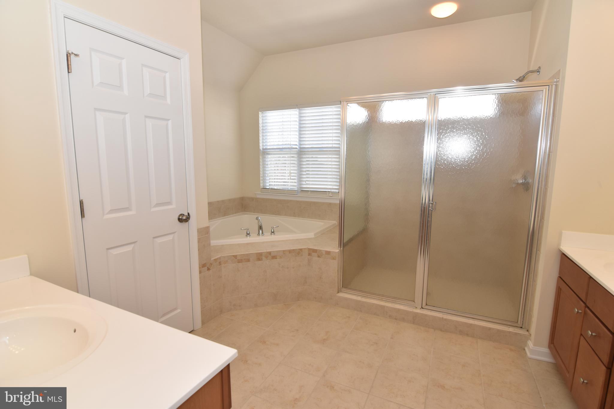 ELIZABETH HILLS PHASE 1 - Residential