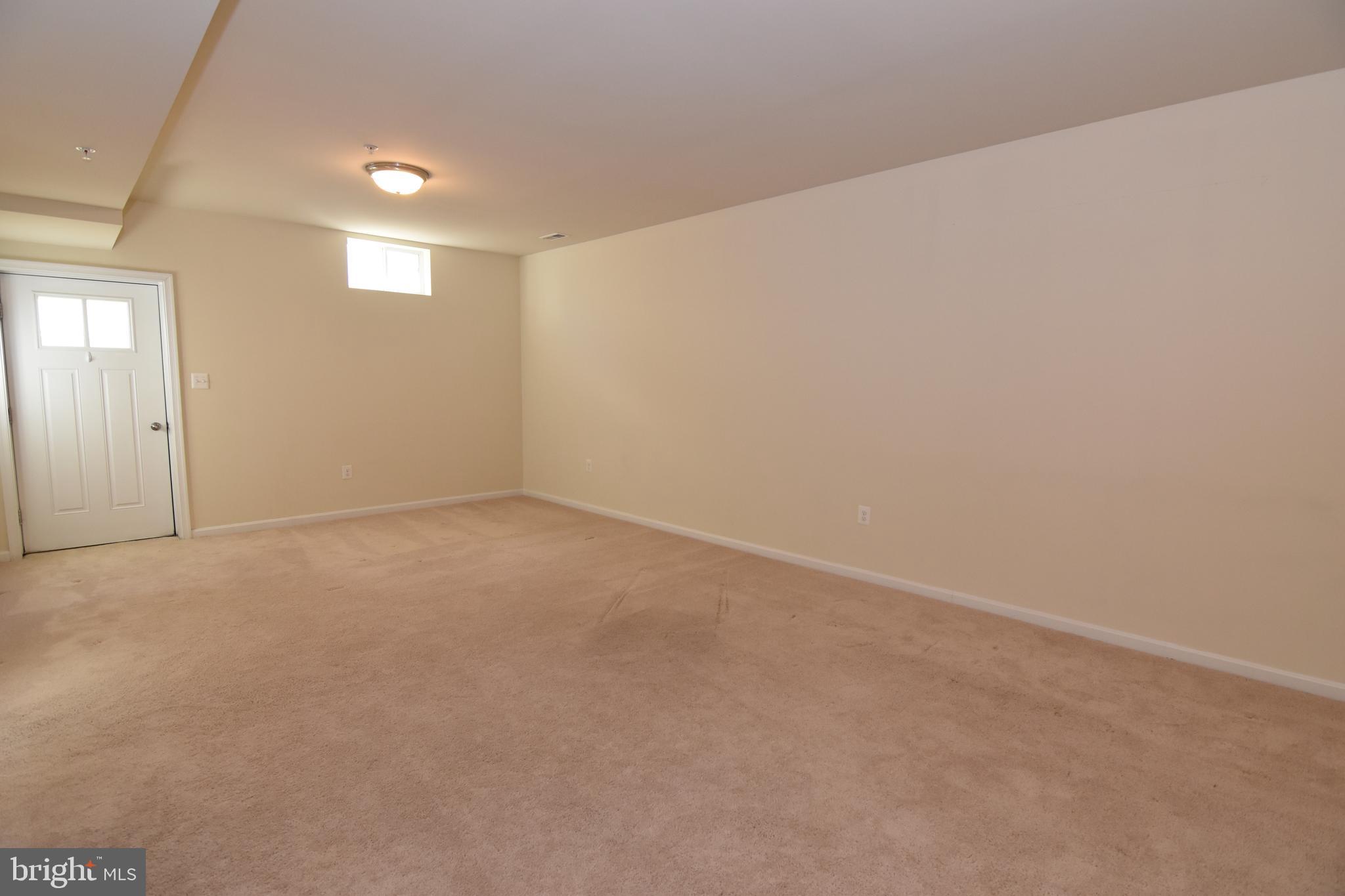 ELIZABETH HILLS PHASE 1 - Residential