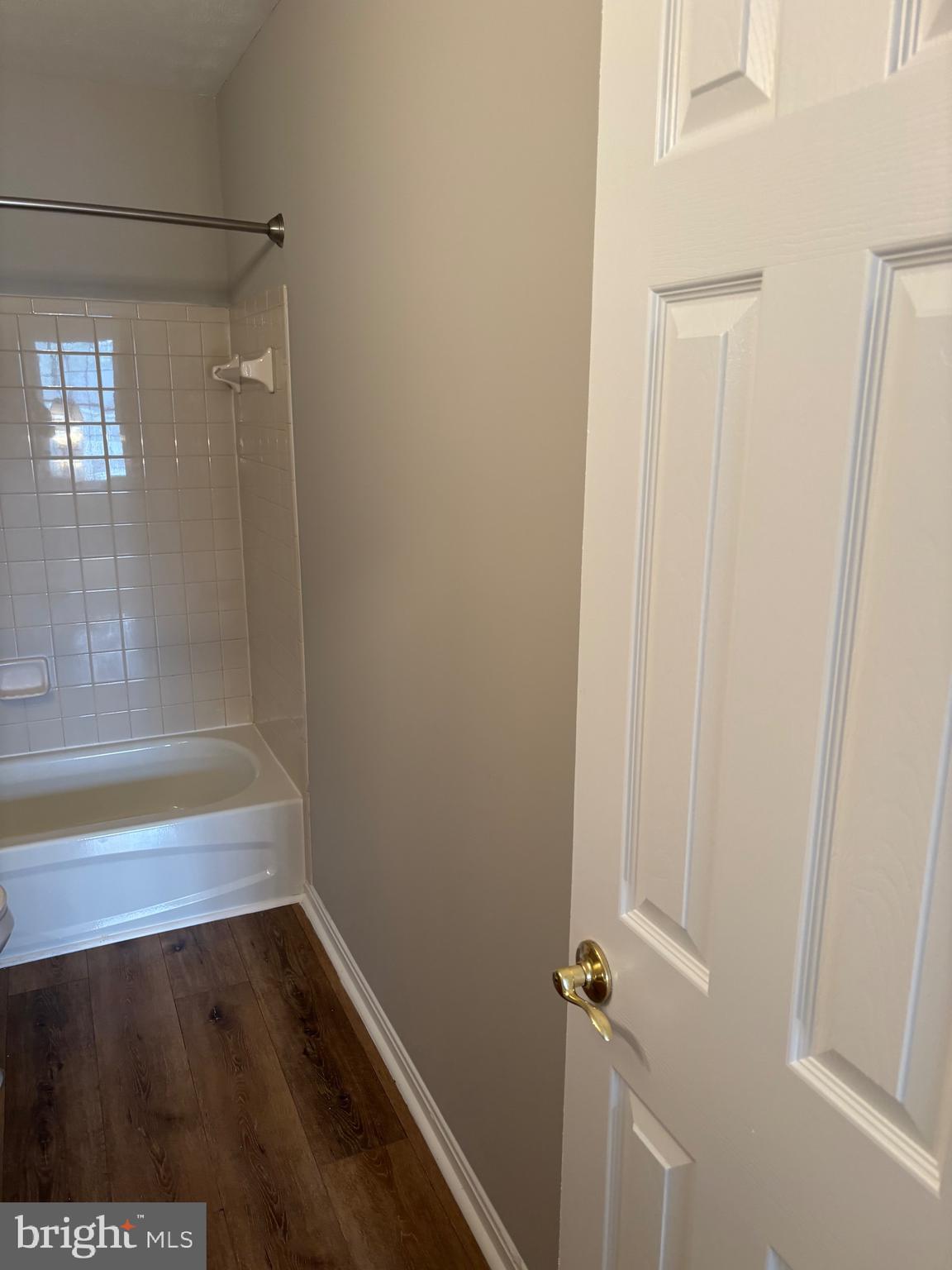 BAY RIDGE ESTATES - Residential Lease