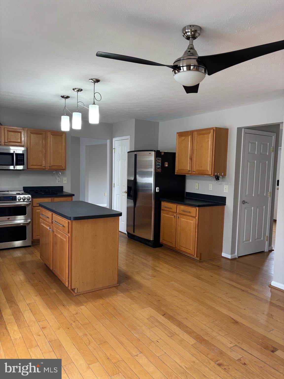 BAY RIDGE ESTATES - Residential Lease