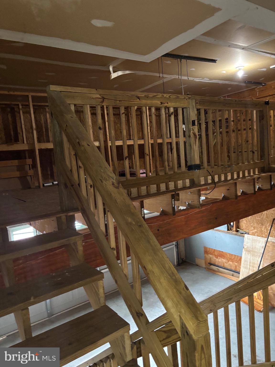 BAY RIDGE ESTATES - Residential Lease