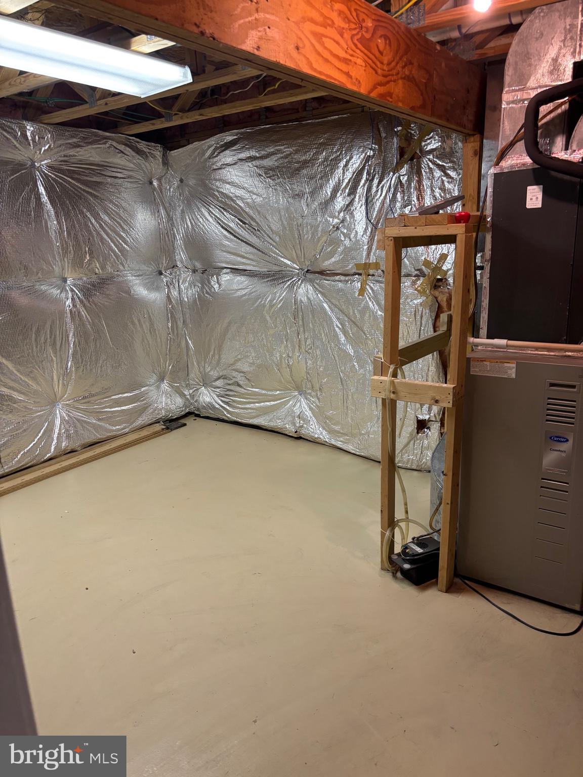 BAY RIDGE ESTATES - Residential Lease