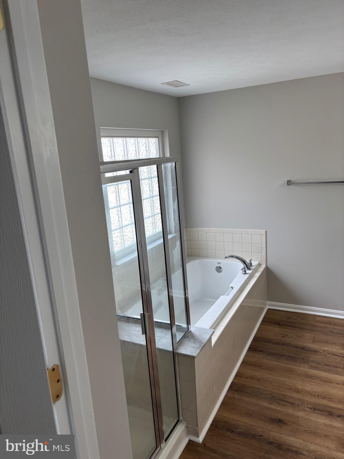 BAY RIDGE ESTATES - Residential Lease