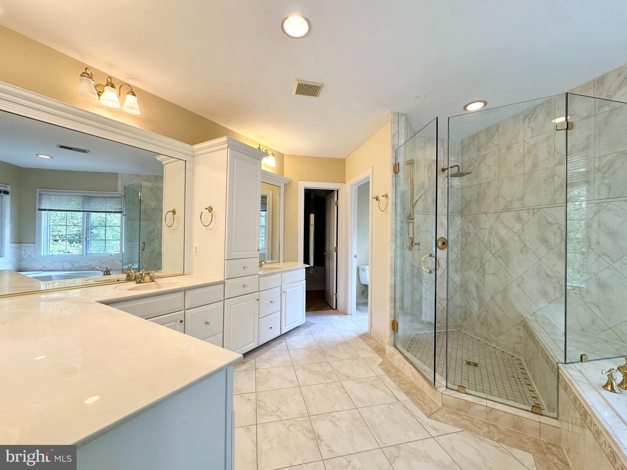 CARRINGTON - Residential Lease