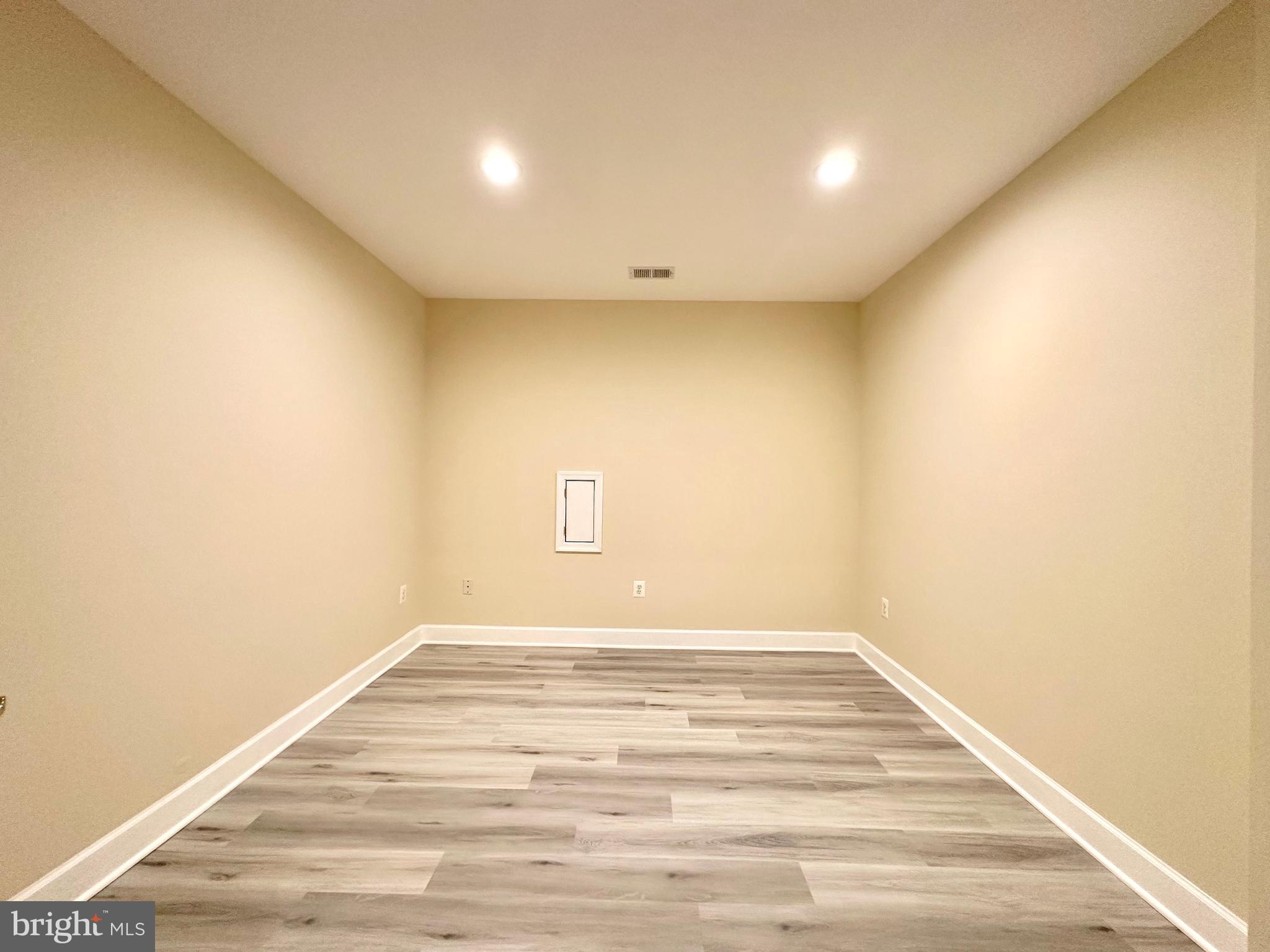 CARRINGTON - Residential Lease