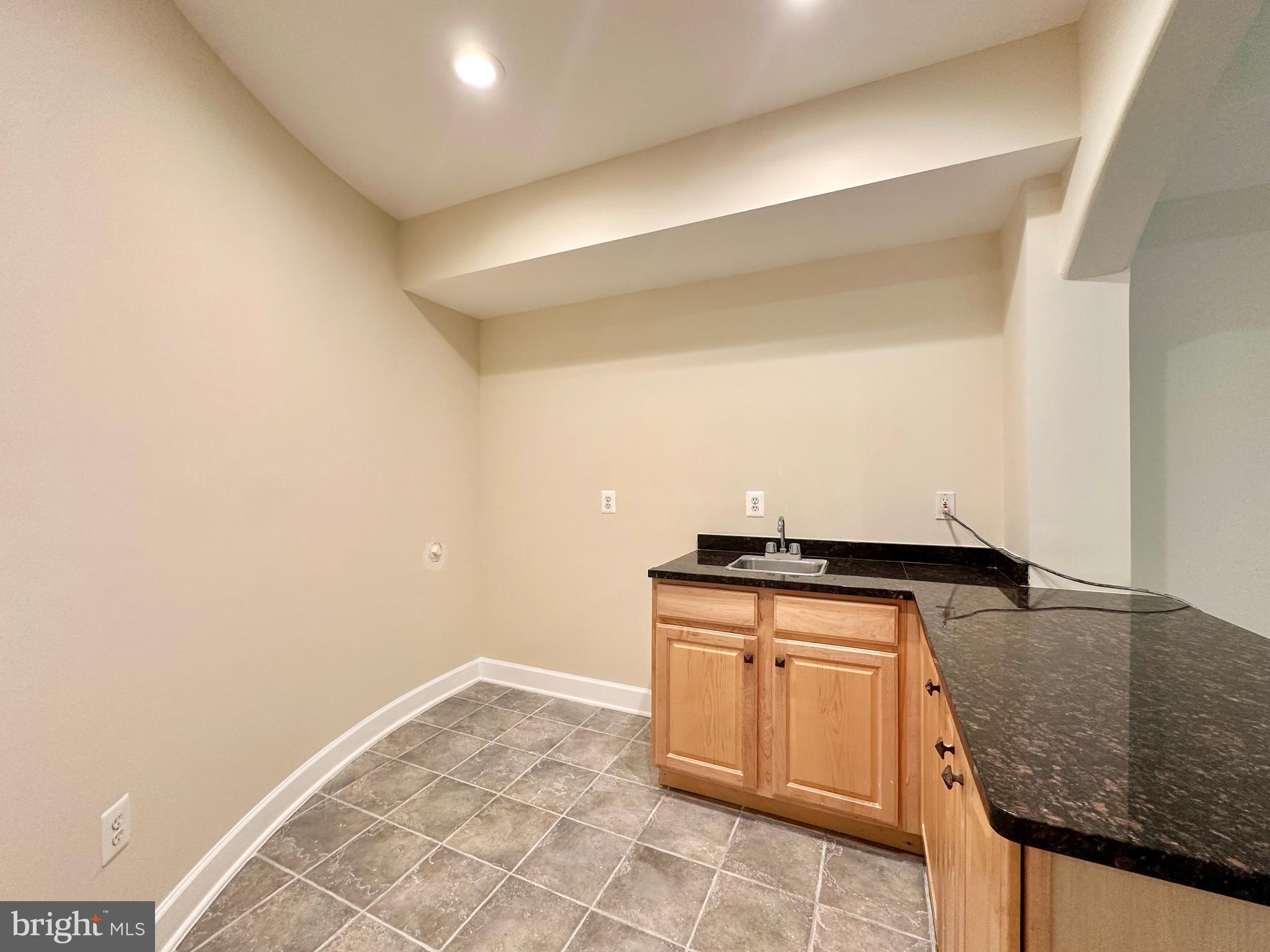 CARRINGTON - Residential Lease