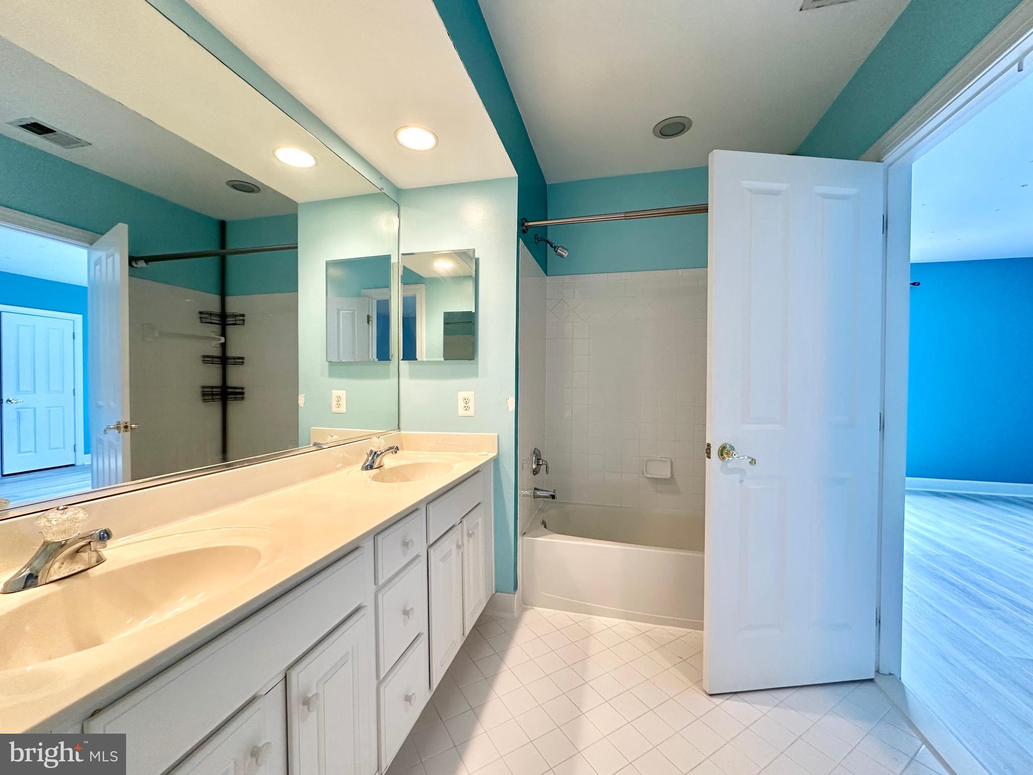 CARRINGTON - Residential Lease