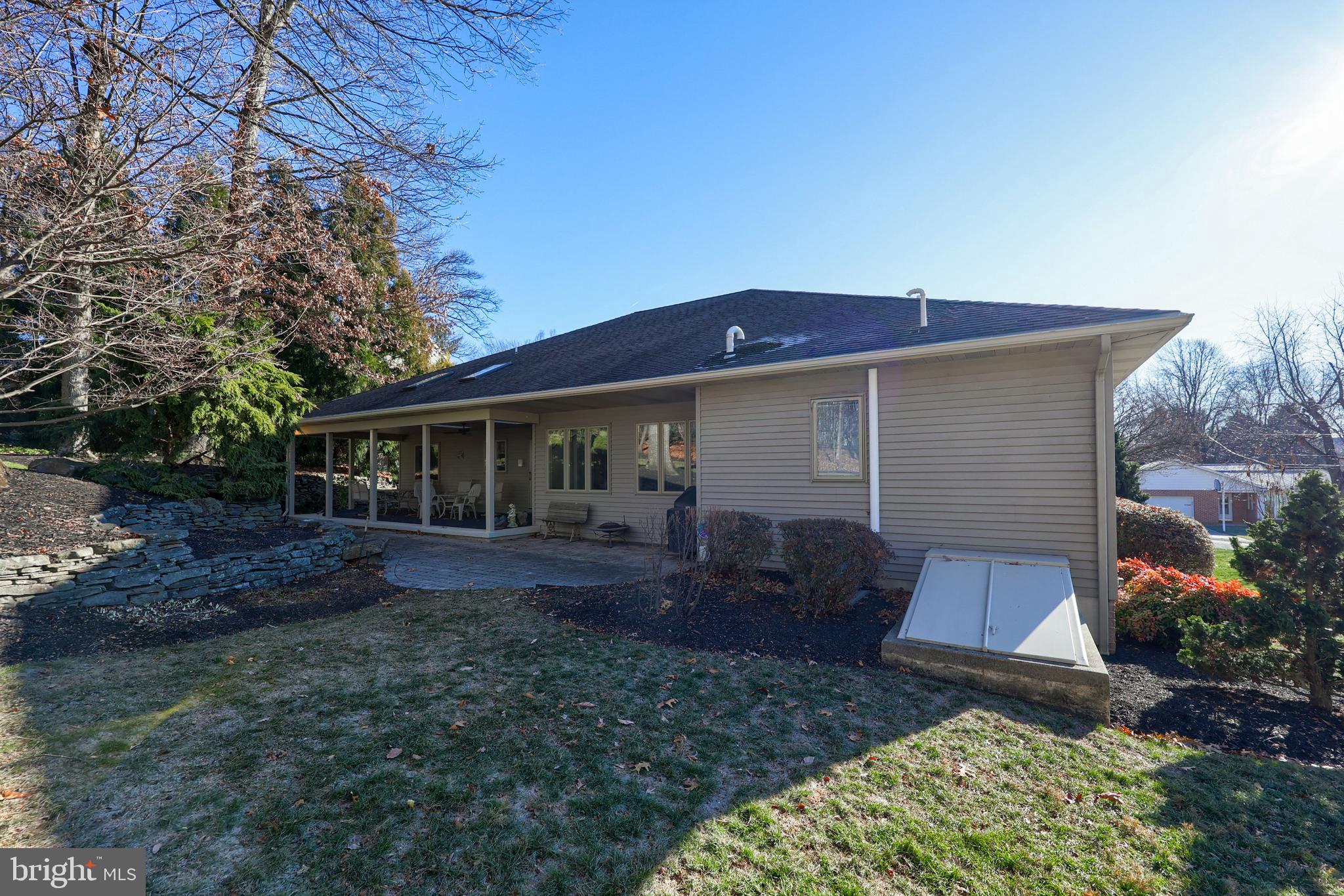 YORK TWP - Residential