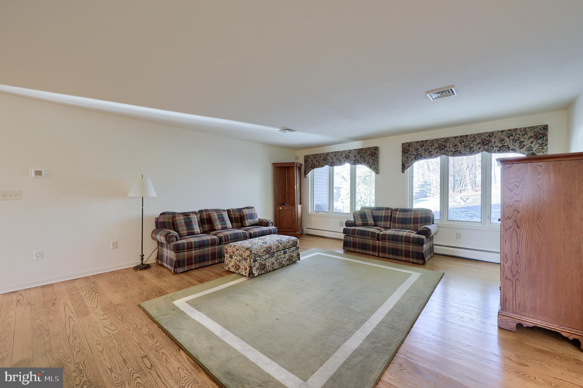 YORK TWP - Residential