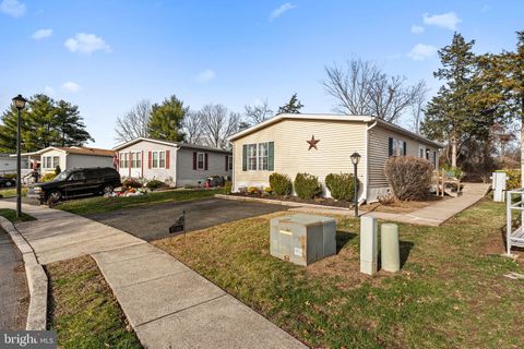 Tiny photo for 738 Aspen Circle, RED HILL, PA 18076 (MLS # PAMC2162584)