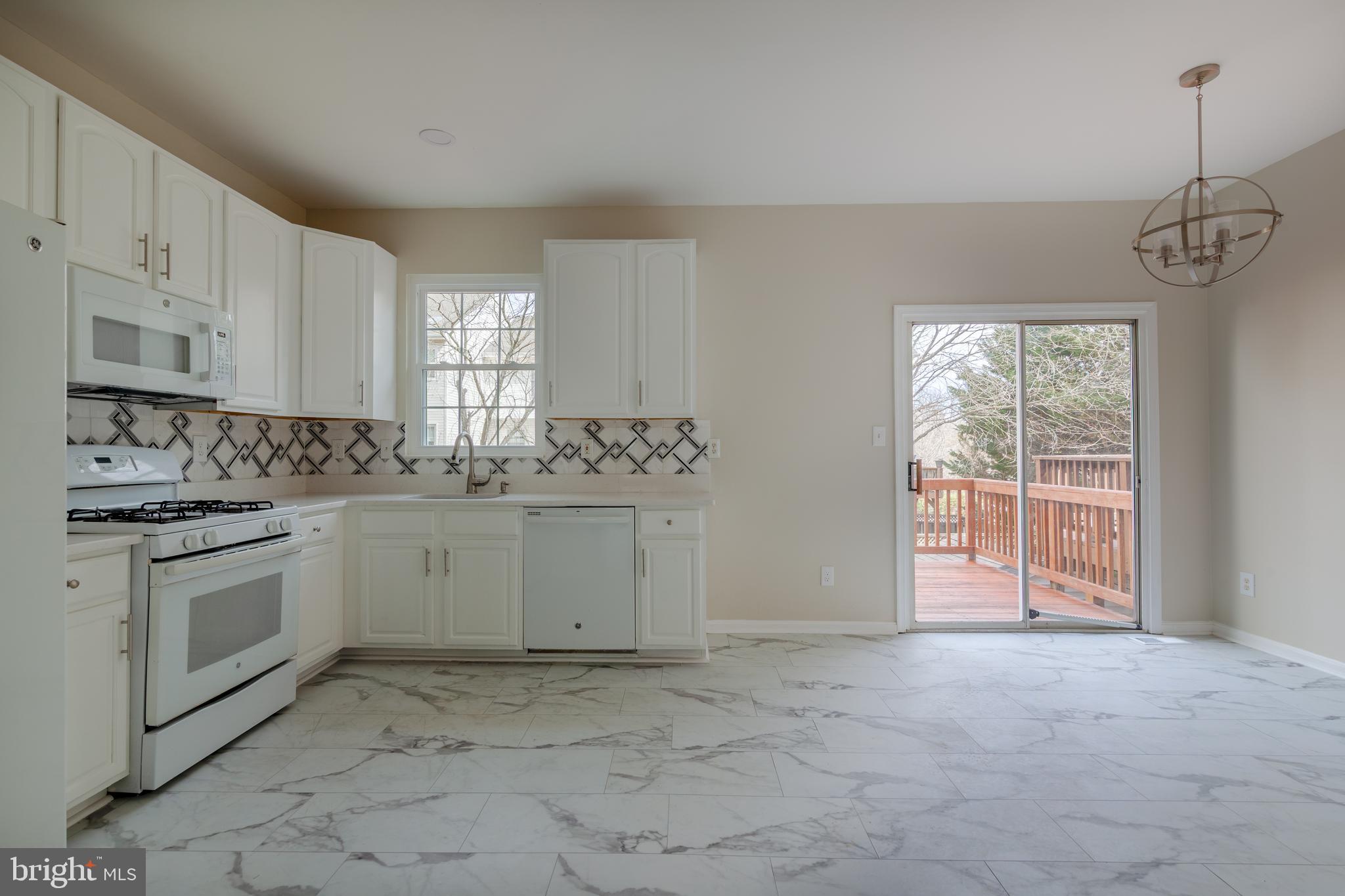 WATERS LANDING - Residential