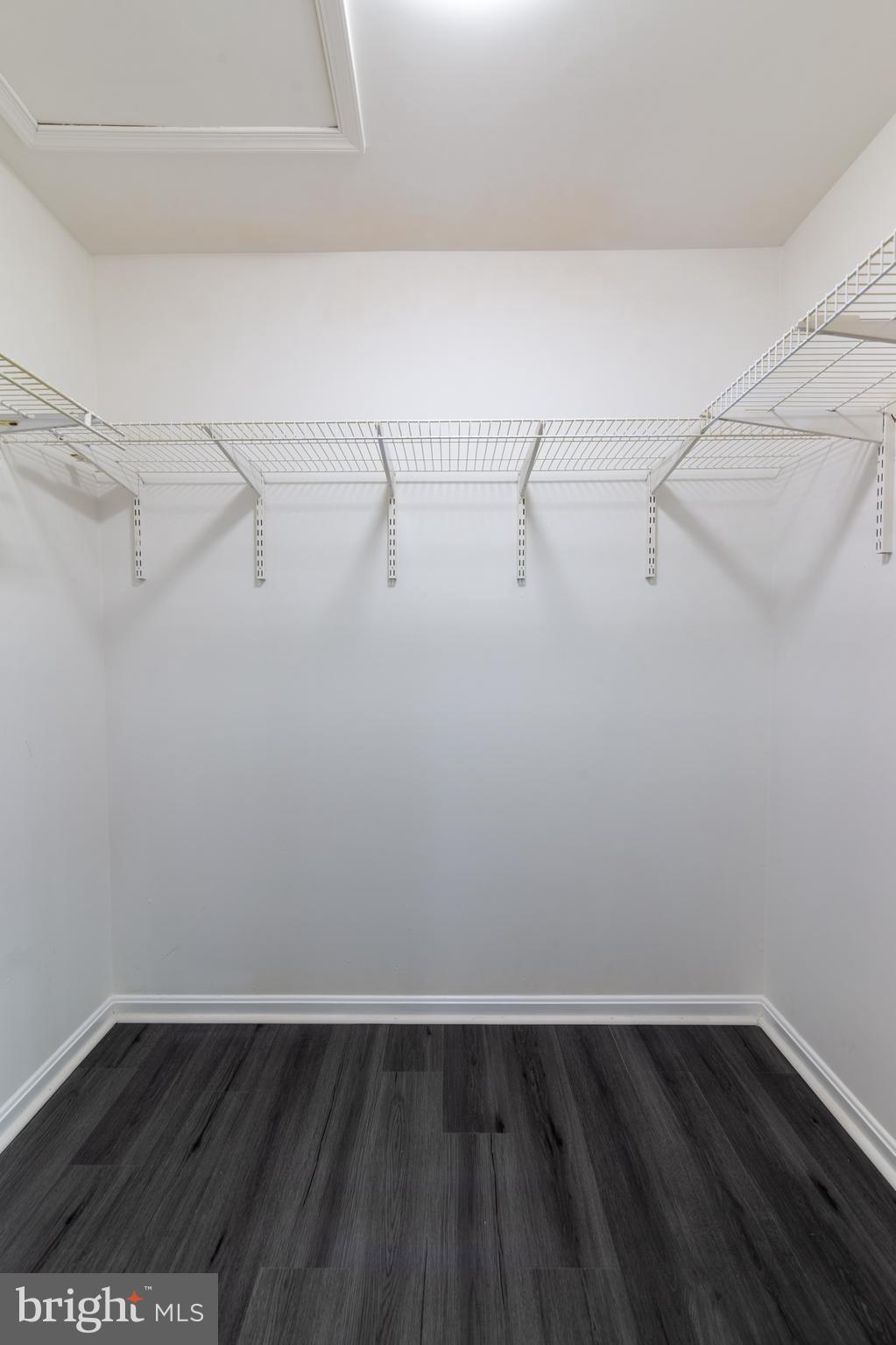 WATERS LANDING - Residential