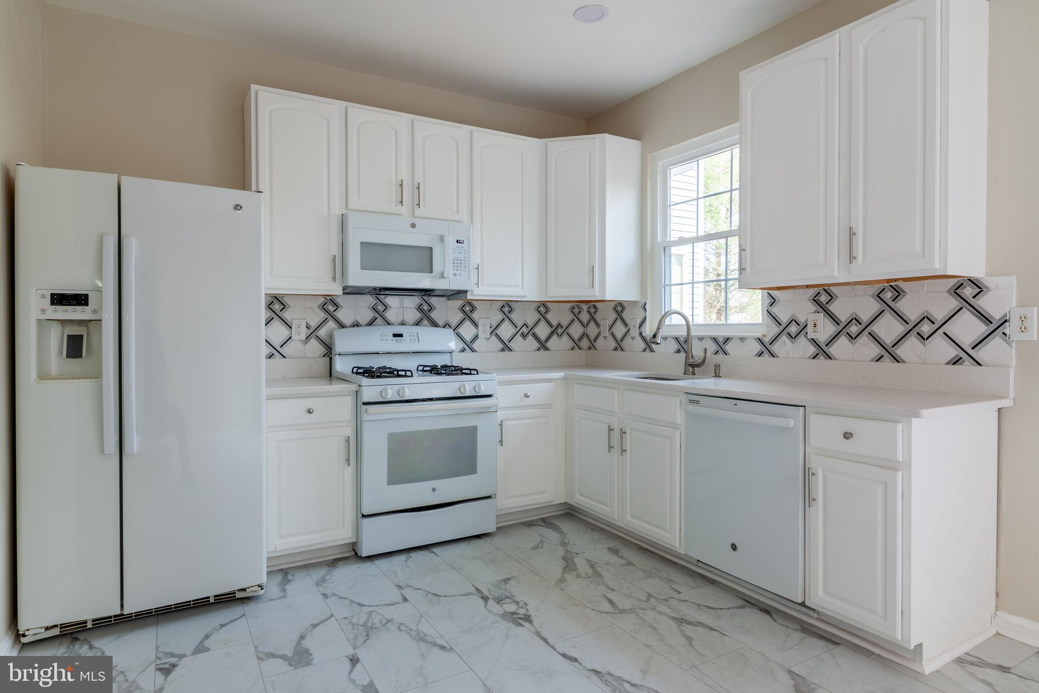 WATERS LANDING - Residential