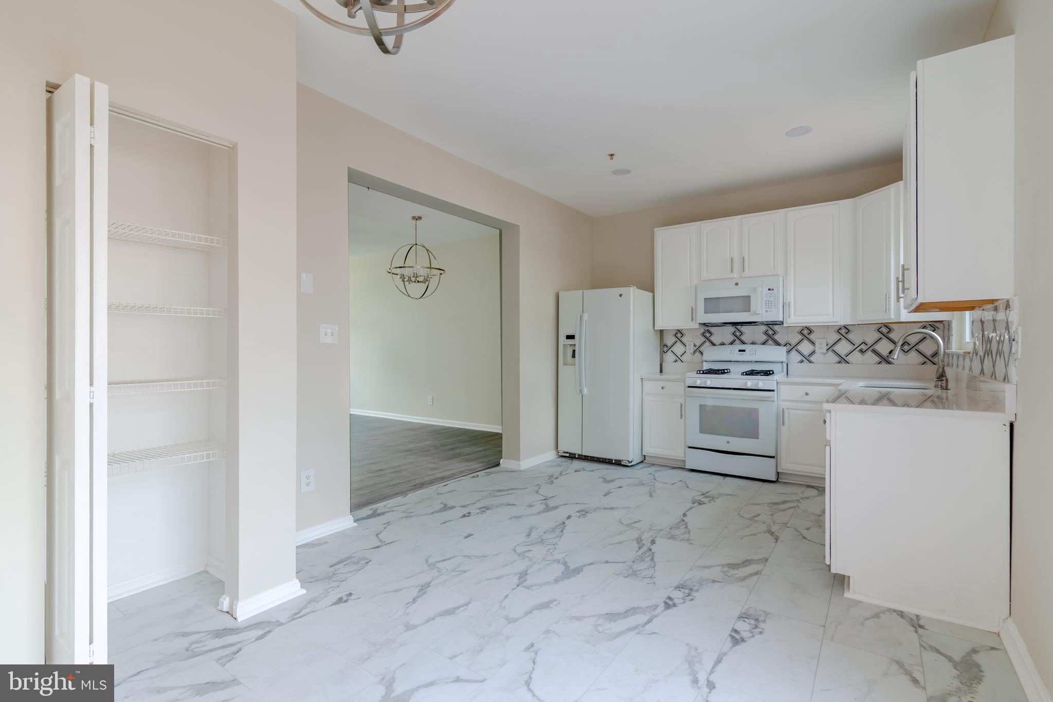 WATERS LANDING - Residential