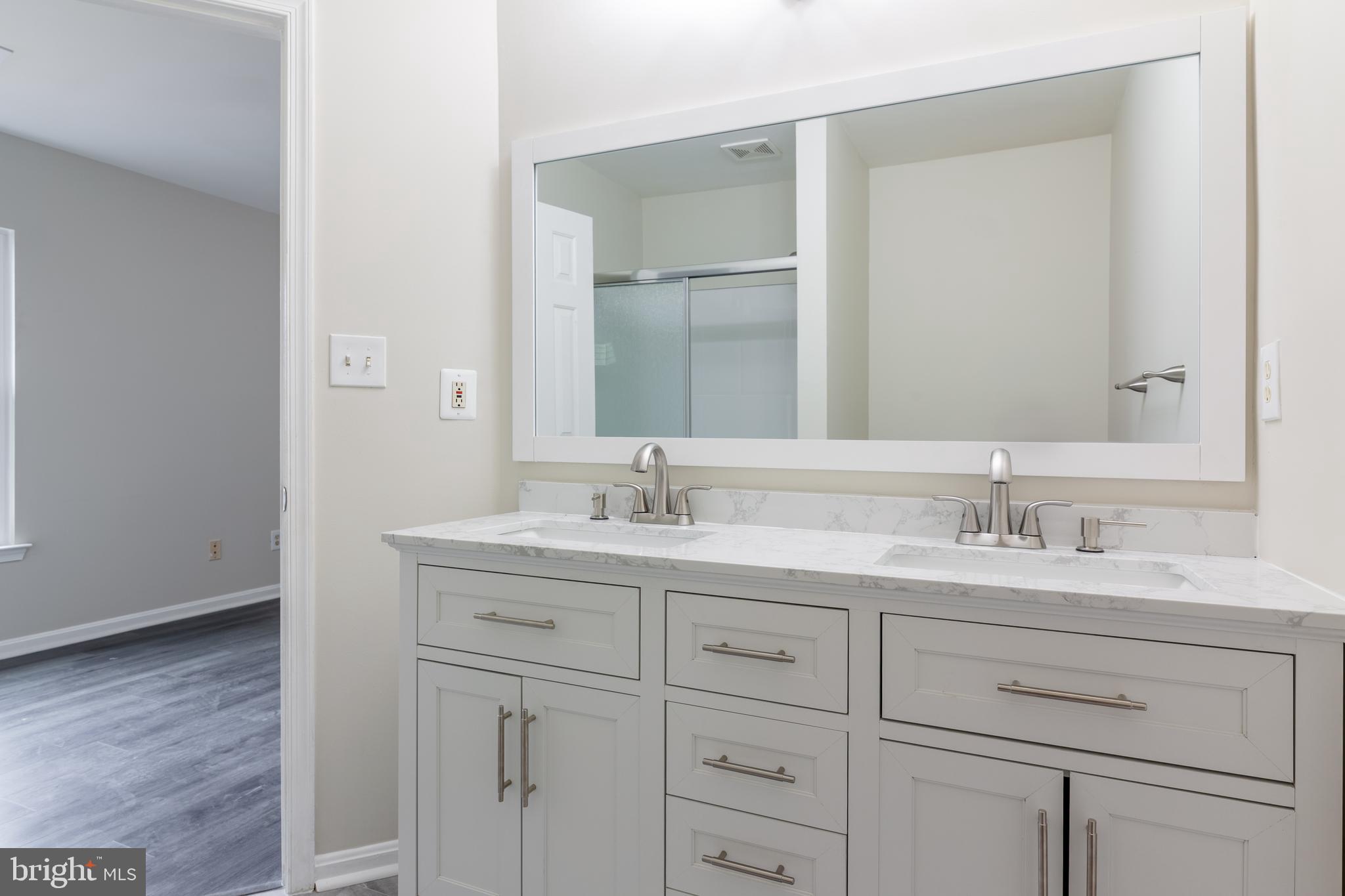 WATERS LANDING - Residential