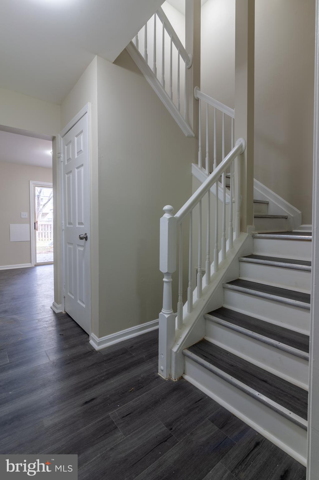 WATERS LANDING - Residential