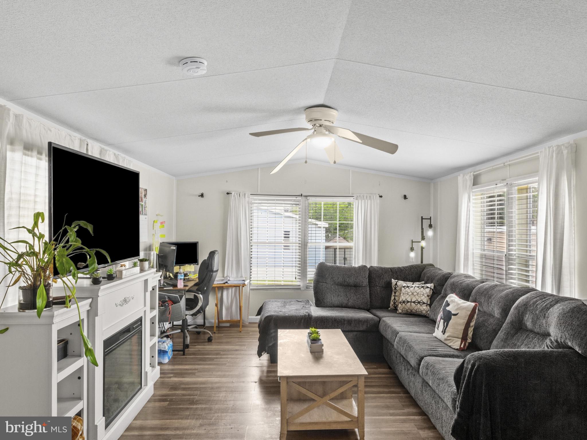30 CHESAPEAKE MOBILE CT