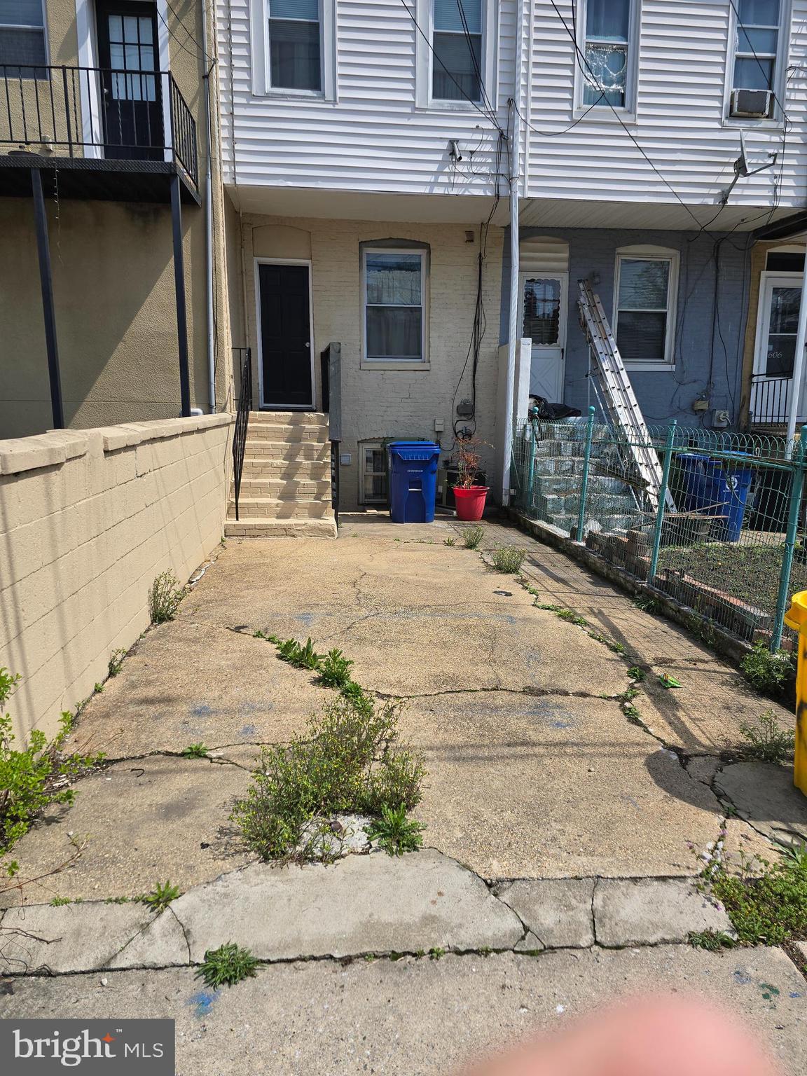 GREEKTOWN - Residential