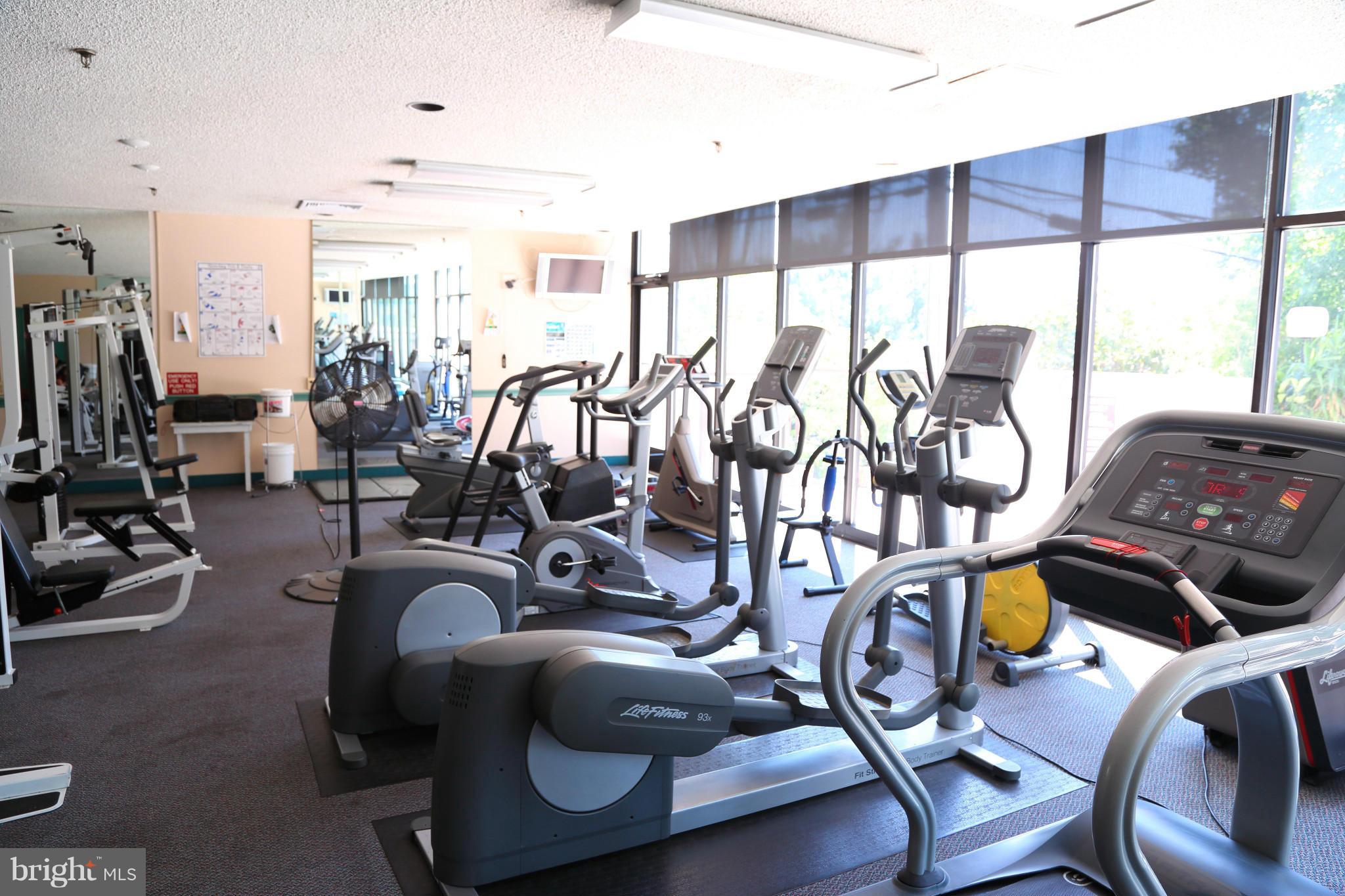 HIGHPOINTE - Residential Lease