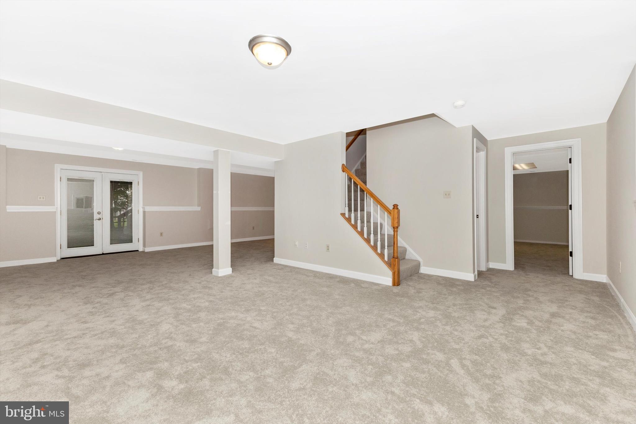 QUINCE ORCHARD KNOLLS - Residential