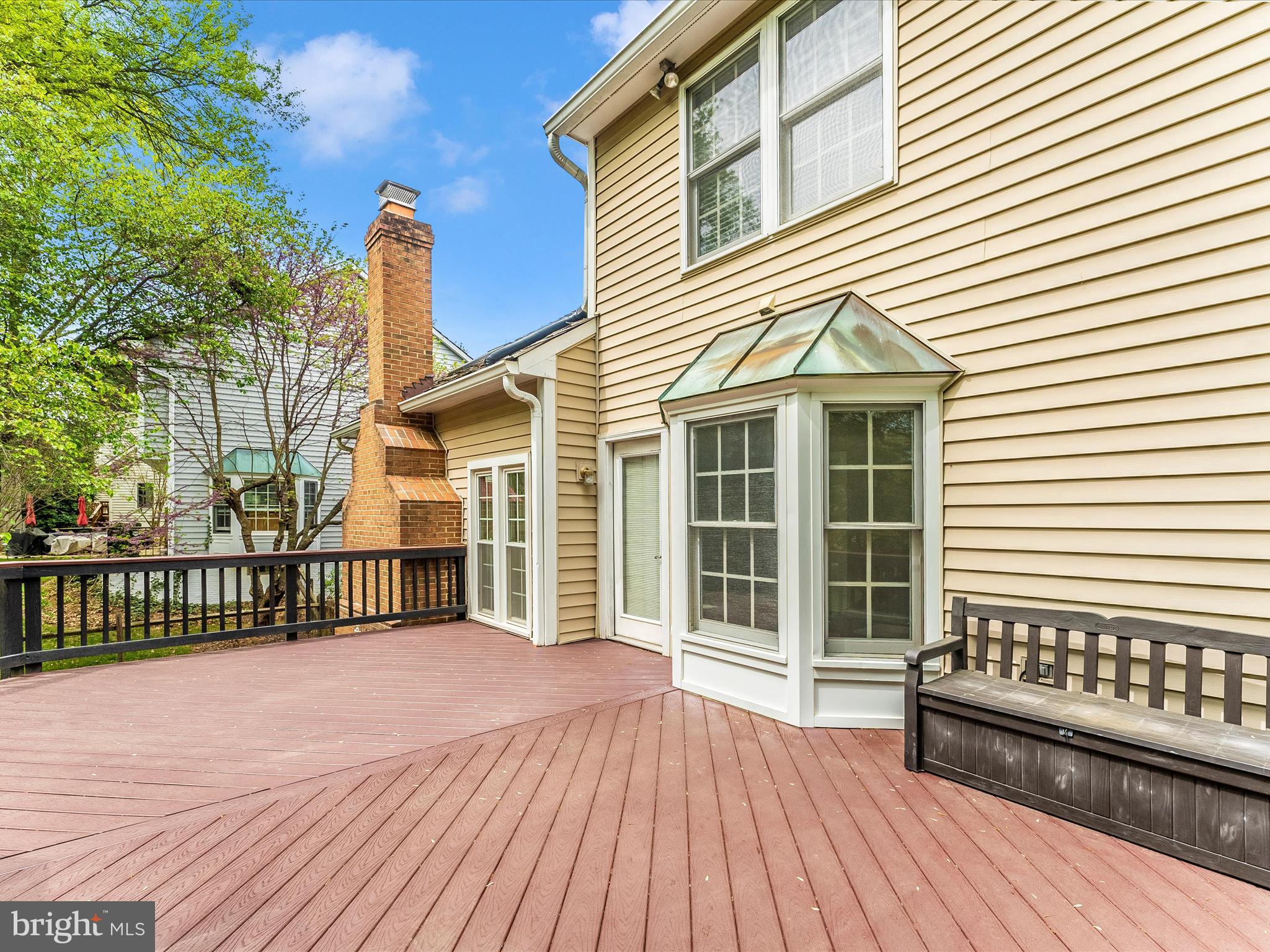 QUINCE ORCHARD KNOLLS - Residential