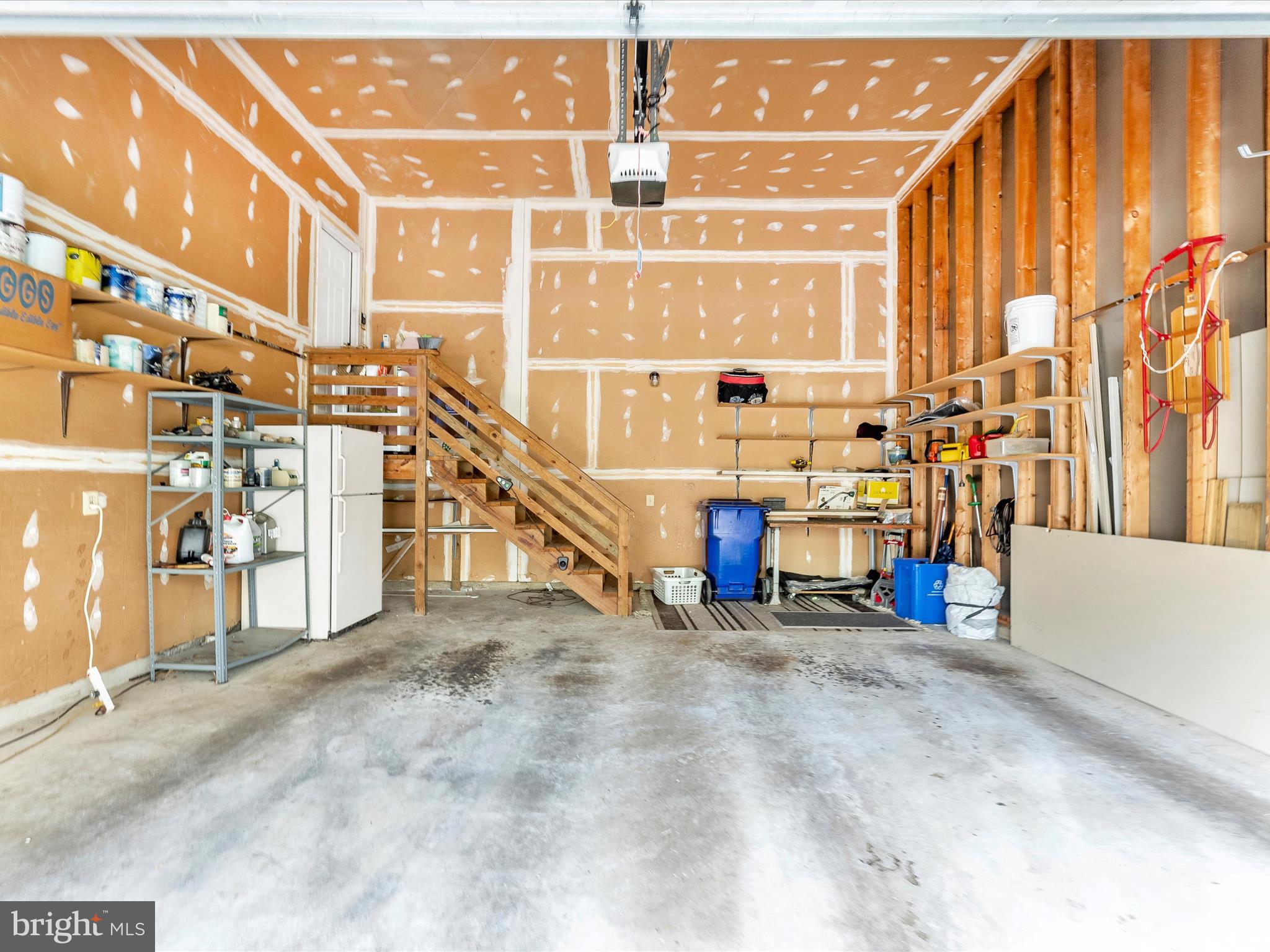 QUINCE ORCHARD KNOLLS - Residential