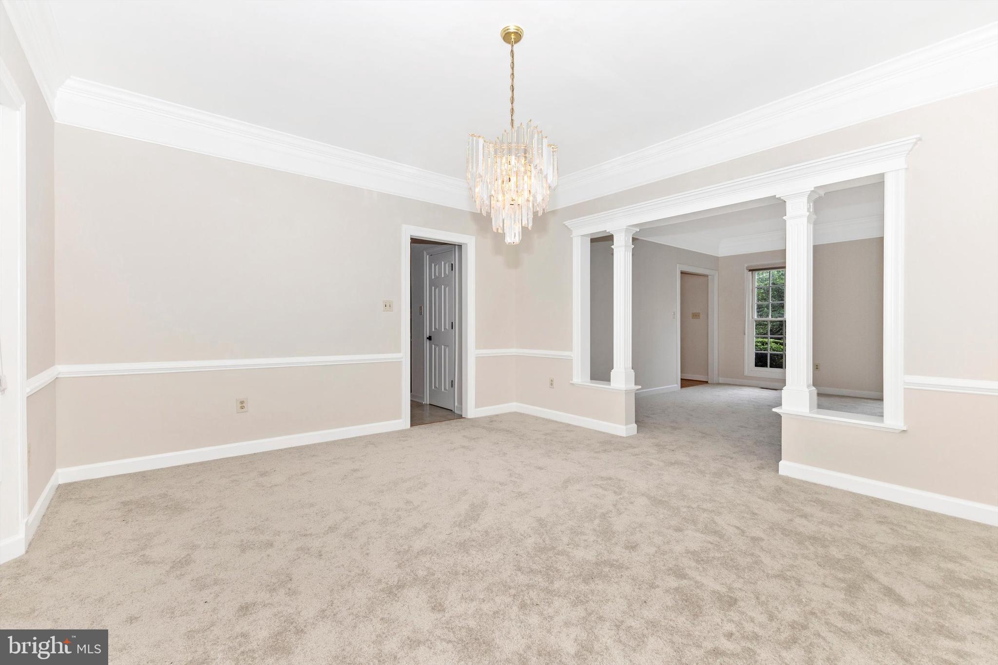 QUINCE ORCHARD KNOLLS - Residential